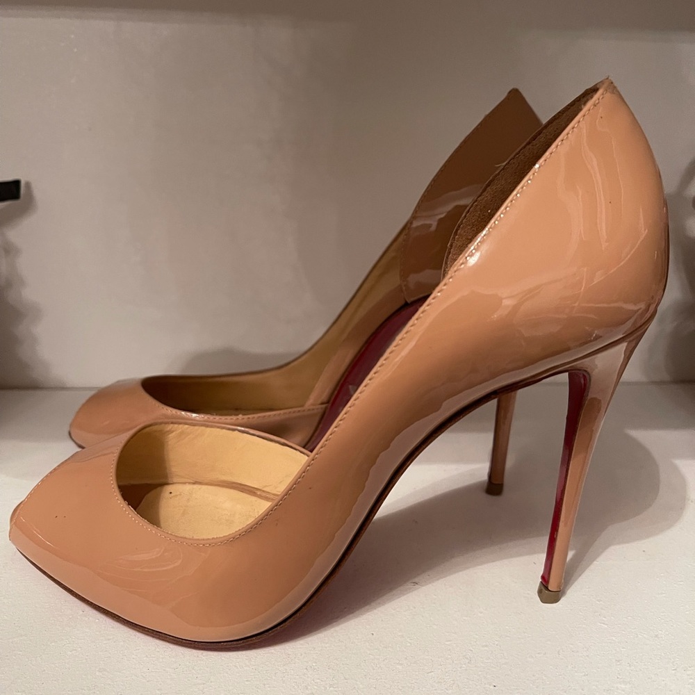 Louboutin patent Nude heels